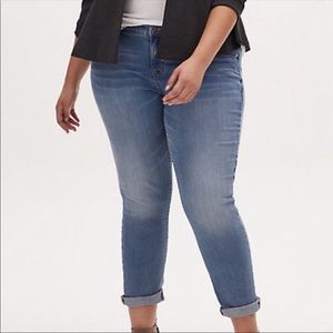 NWOT TORRID Straight Regular Jeans Sz 14R